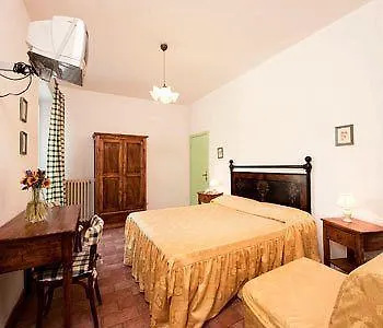 מלון Ristorante Da Vestro מונטיצ'יאנו